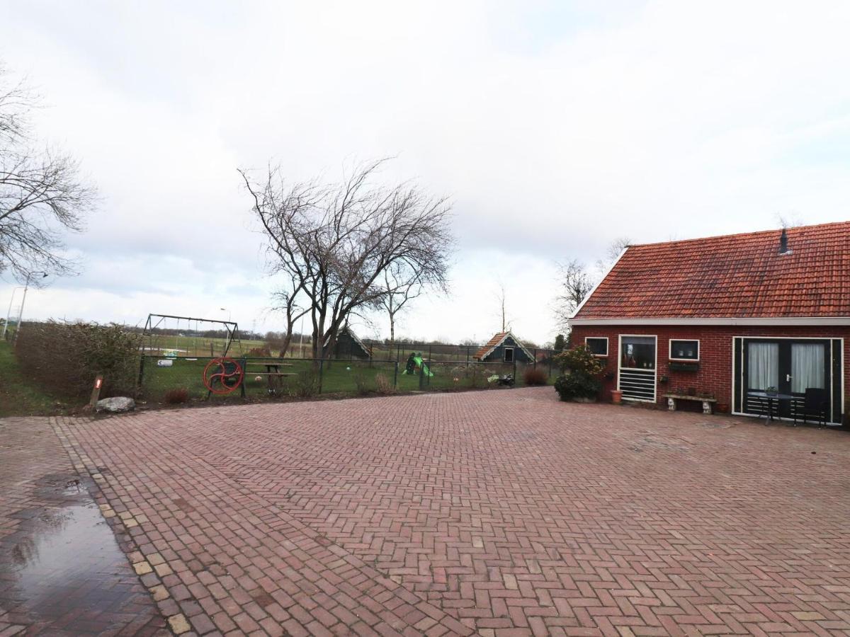 Fine Holiday Home In Donkerbroek Kültér fotó
